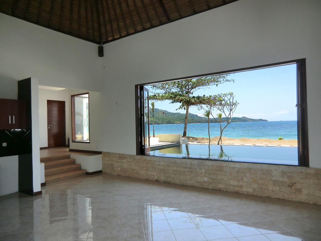 Star Sand Beach Resort Sekotong Luaran gambar